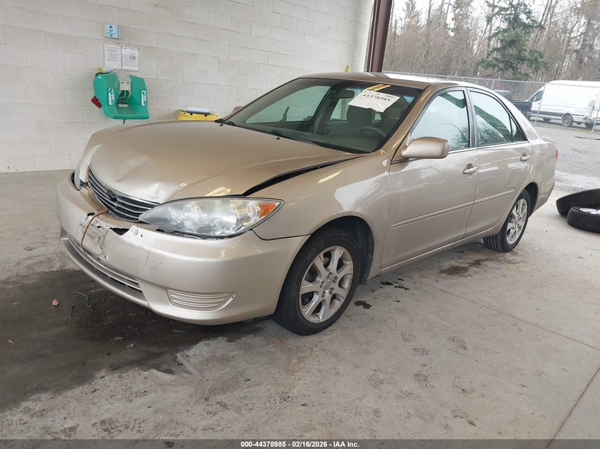 2005 Toyota Camry Le