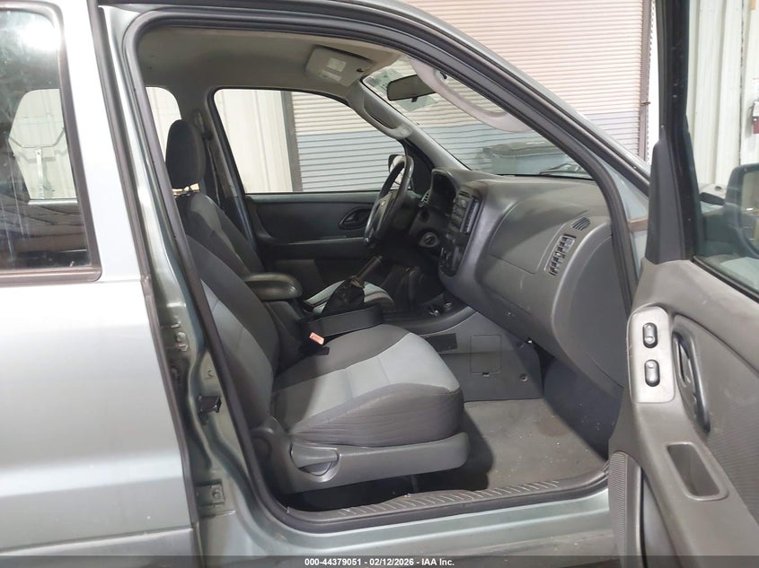 2005 Ford Escape Xls