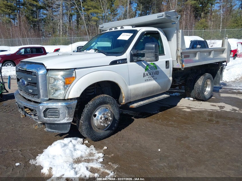 2016 Ford F-350 Chassis Xl