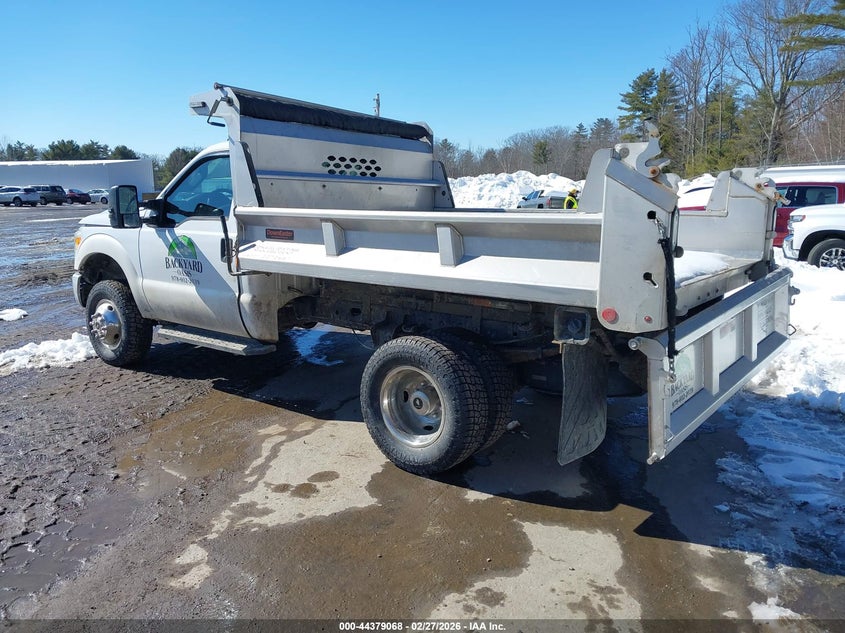 2016 Ford F-350 Chassis Xl