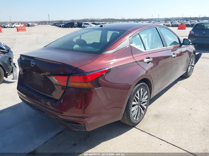 2025 Nissan Altima Sv Fwd