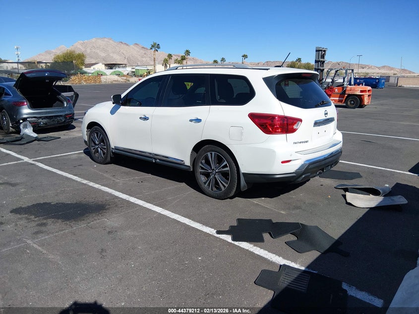 2017 Nissan Pathfinder Platinum