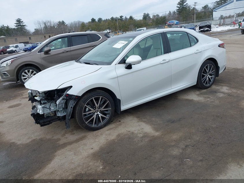 2024 Toyota Camry Xle V6