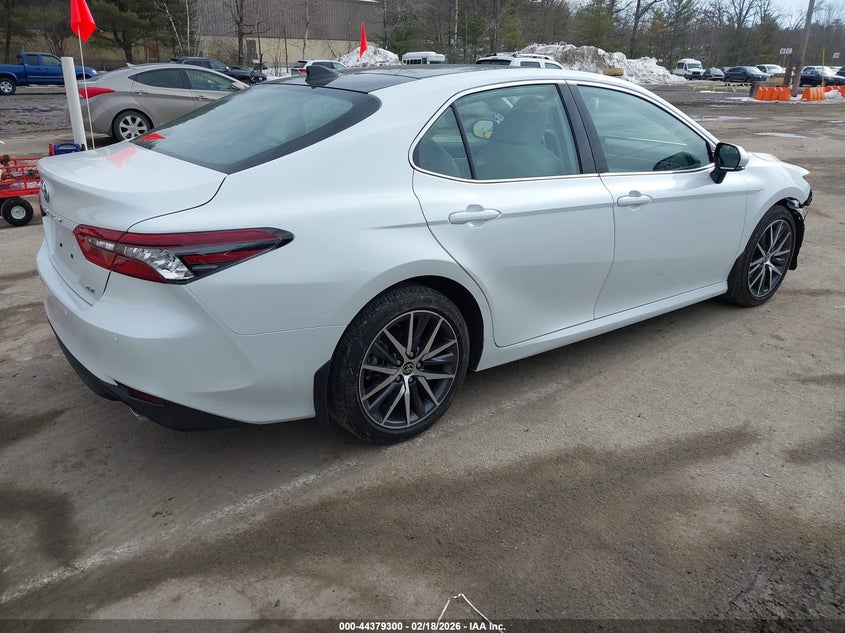 2024 Toyota Camry Xle V6