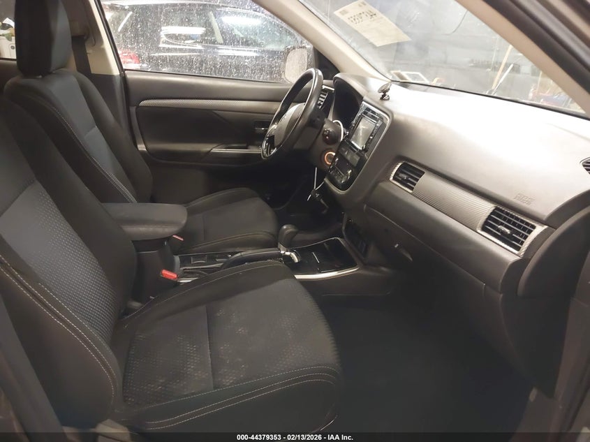 2017 Mitsubishi Outlander Es