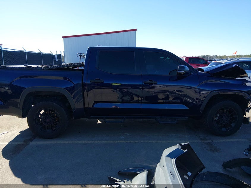 2022 Toyota Tundra Sr5 VIN: 5TFLA5DBXNX033928 Lot: 44379481