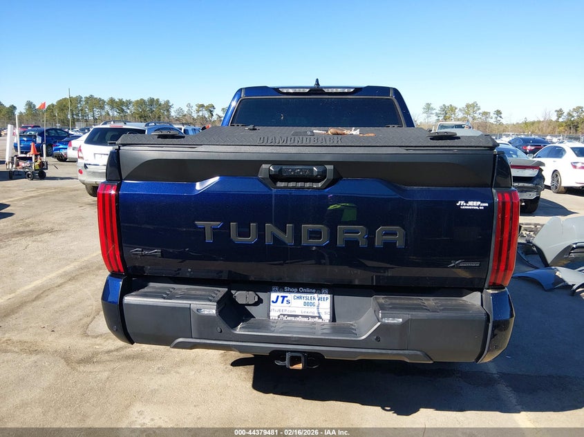 2022 Toyota Tundra Sr5 VIN: 5TFLA5DBXNX033928 Lot: 44379481