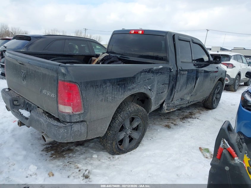 2018 Ram 1500 Express 4X4 6'4 Box