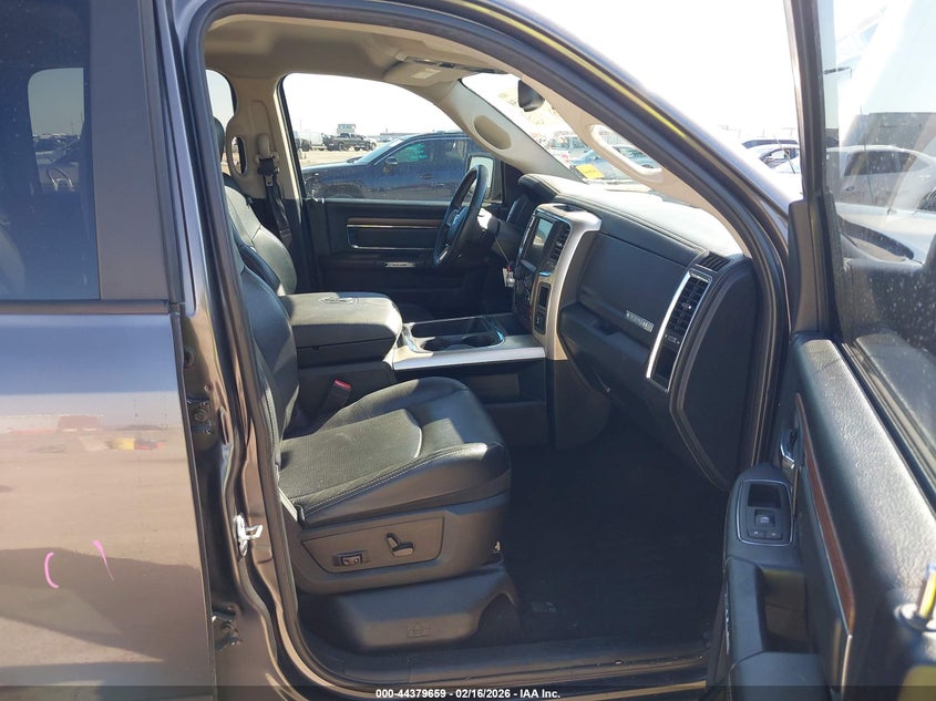 2017 Ram 1500 Laramie 4X4 5'7 Box