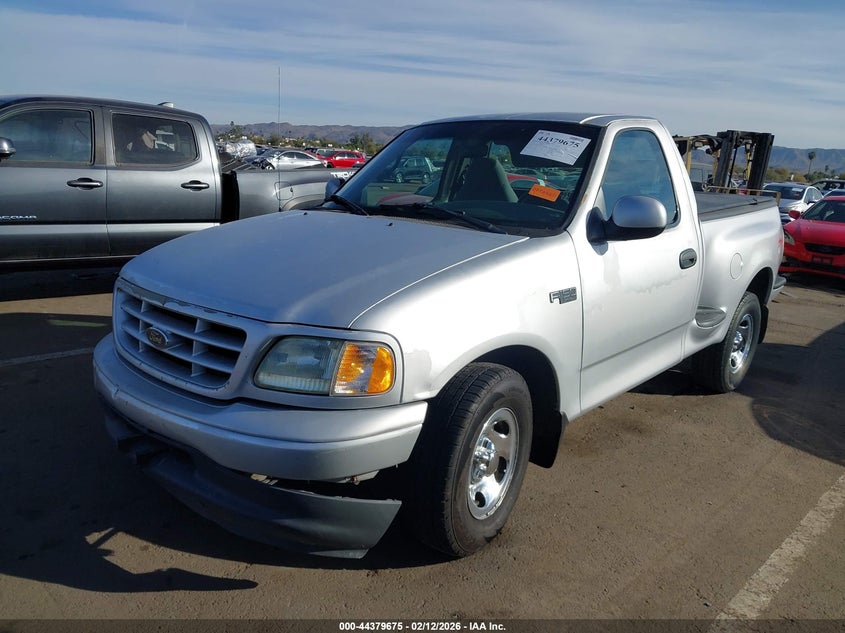 2000 Ford F-150 Xl/Xlt