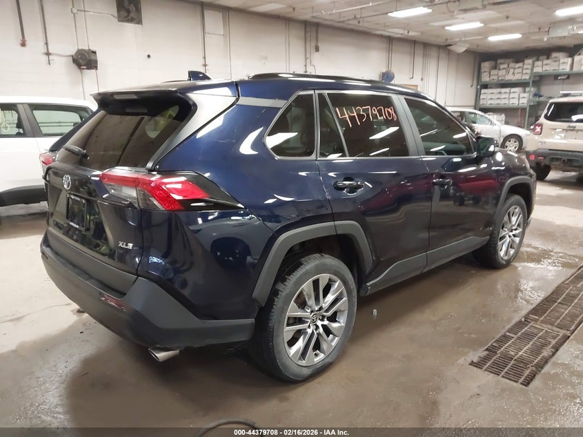 2023 Toyota Rav4 Xle Premium