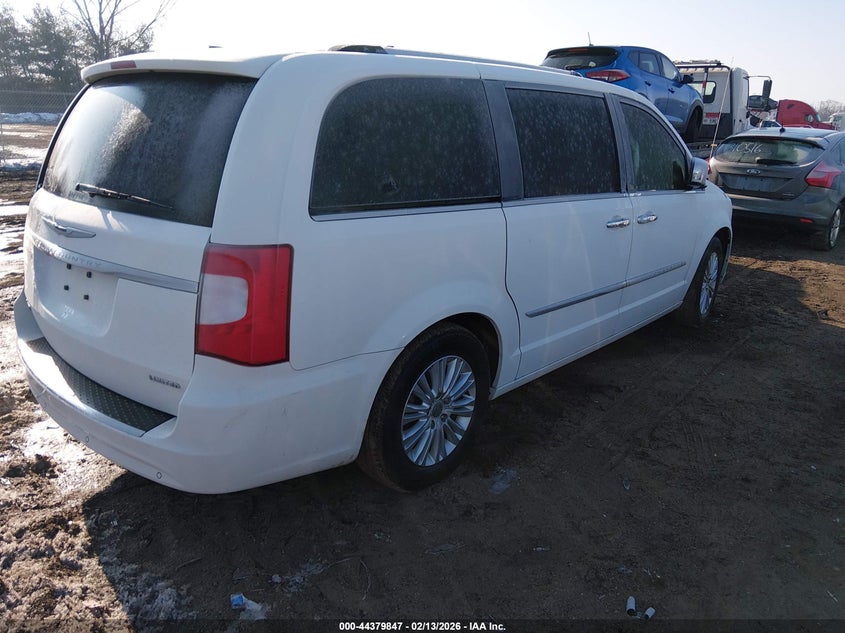 2013 Chrysler Town & Country Limited