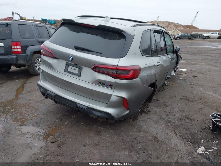 2022 BMW X5 M
