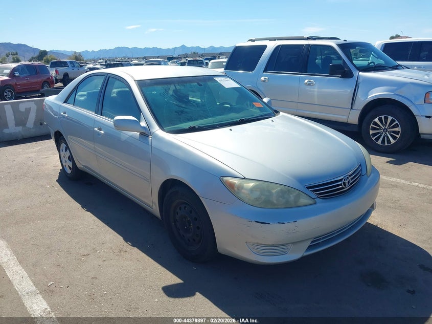 2005 Toyota Camry Le