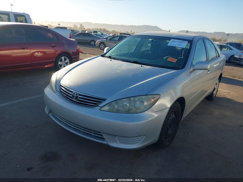 2005 Toyota Camry Le