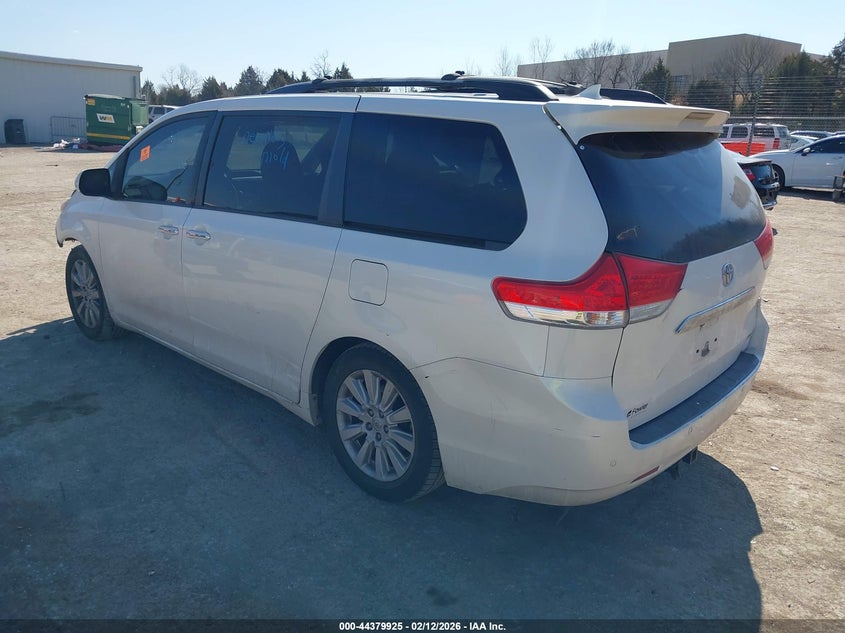 2013 Toyota Sienna Limited V6 7 Passenger