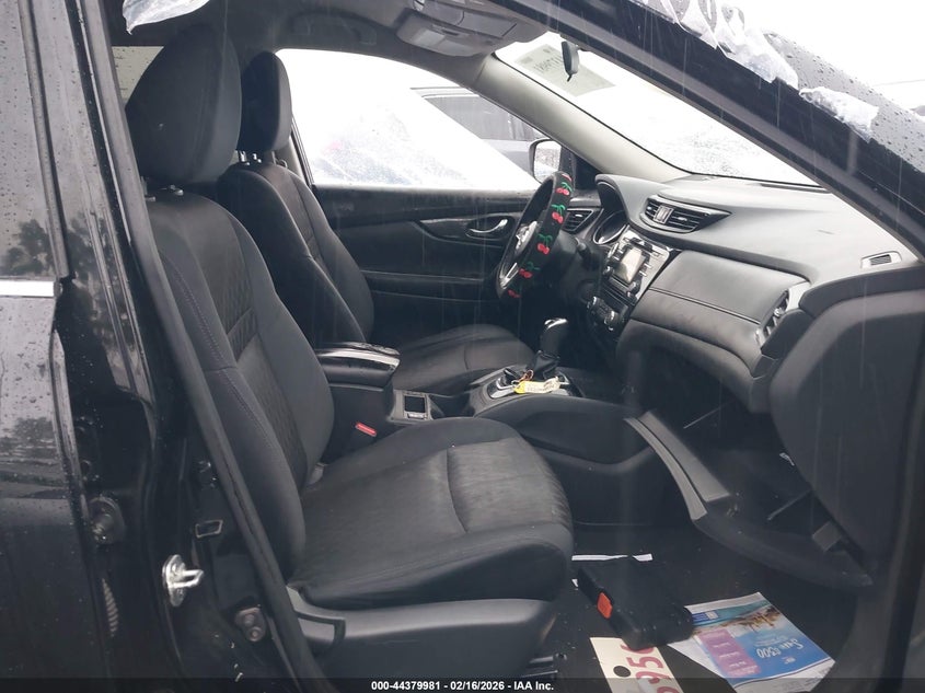 2017 Nissan Rogue Sv