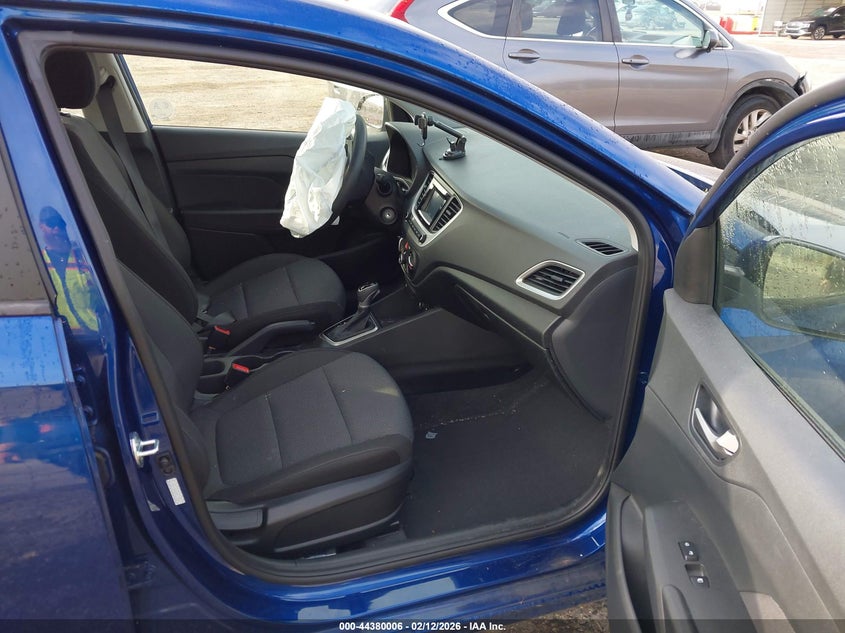 2022 Hyundai Accent Se