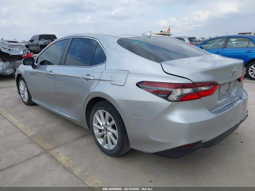 2021 Toyota Camry Le