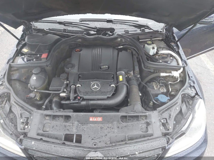 2013 Mercedes-Benz C 250 Sport VIN: WDDGF4HB8DA840737 Lot: 44380094