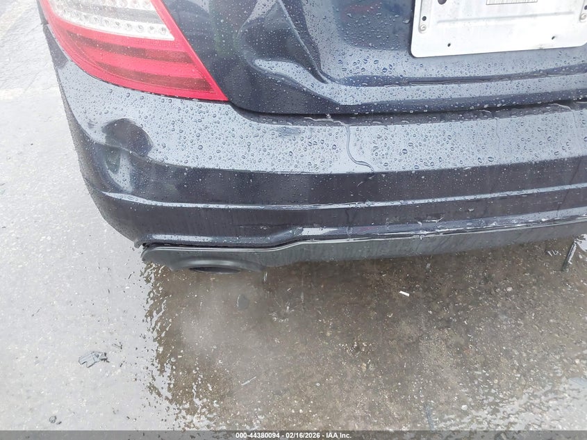 2013 Mercedes-Benz C 250 Sport VIN: WDDGF4HB8DA840737 Lot: 44380094