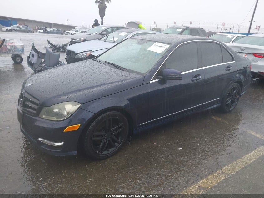 WDDGF4HB8DA840737 2013 MERCEDES-BENZ C 250 SPORT photo 1