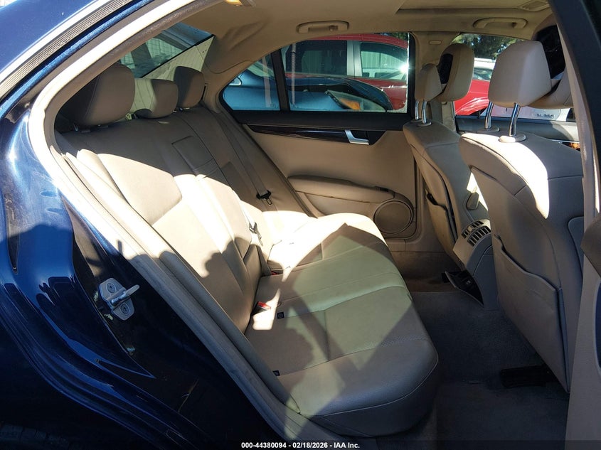 2013 Mercedes-Benz C 250 Sport VIN: WDDGF4HB8DA840737 Lot: 44380094