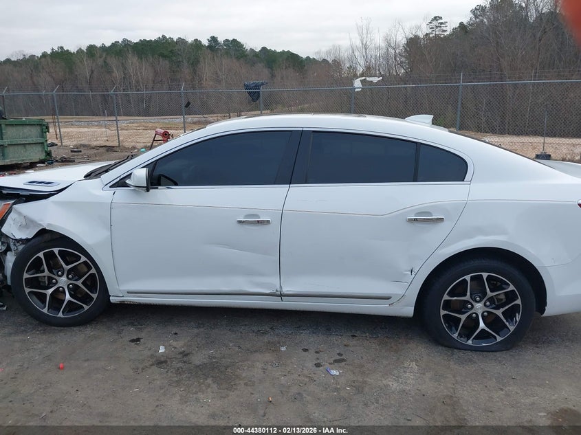 2016 Buick Lacrosse Sport Touring VIN: 1G4G45G31GF180902 Lot: 44380112