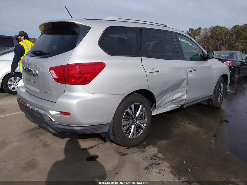 2017 Nissan Pathfinder S