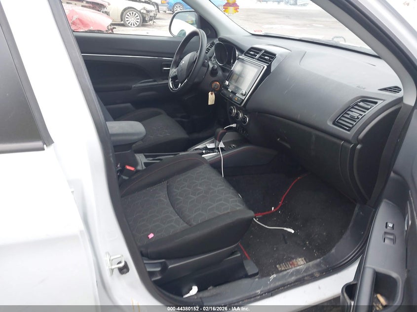 2023 Mitsubishi Outlander Sport 2.0 Le Awc