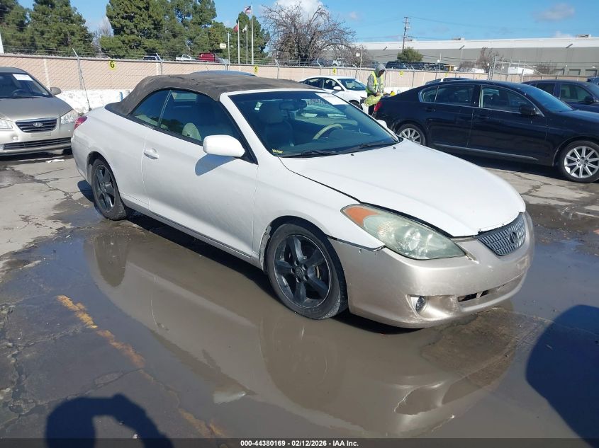 2004 Toyota Camry Solara Sle
