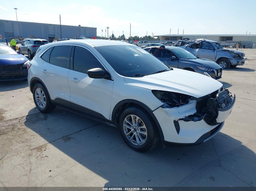 2022 Ford Escape Se