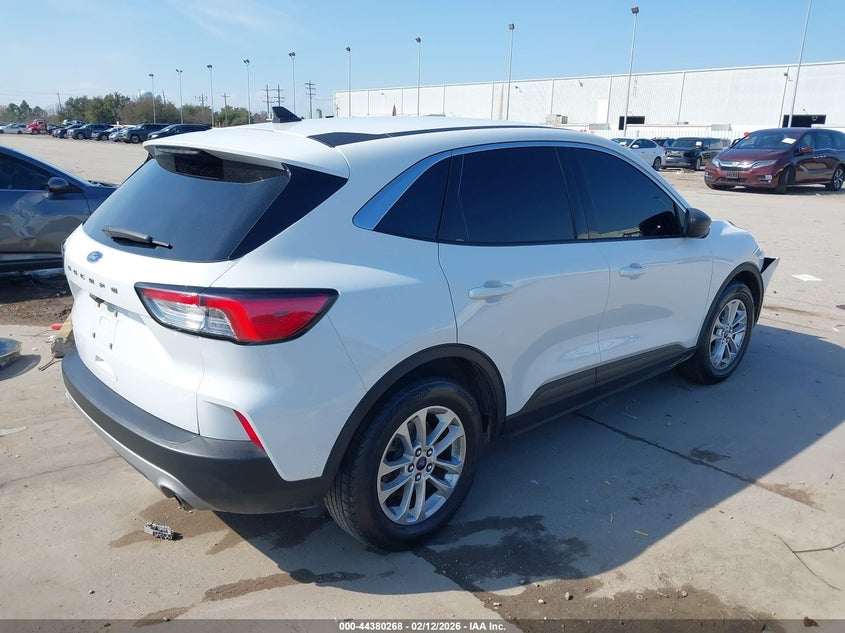 2022 Ford Escape Se