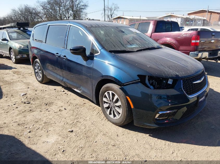 2023 Chrysler Pacifica Hybrid Touring L