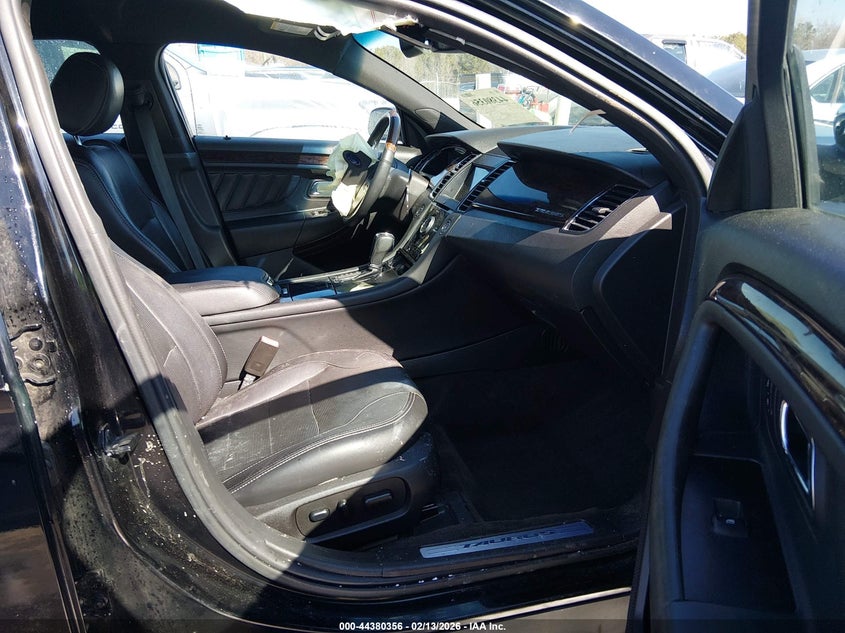 2018 Ford Taurus Limited