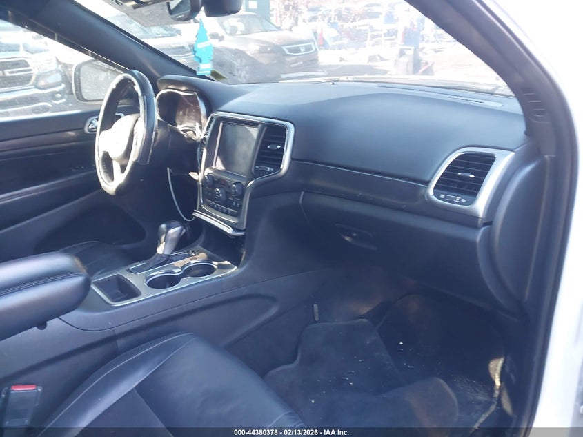 2018 Jeep Grand Cherokee Laredo E 4X2