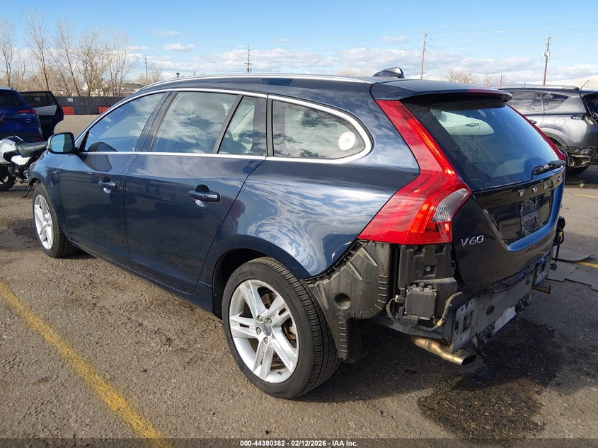 2015 Volvo V60 T5 Platinum