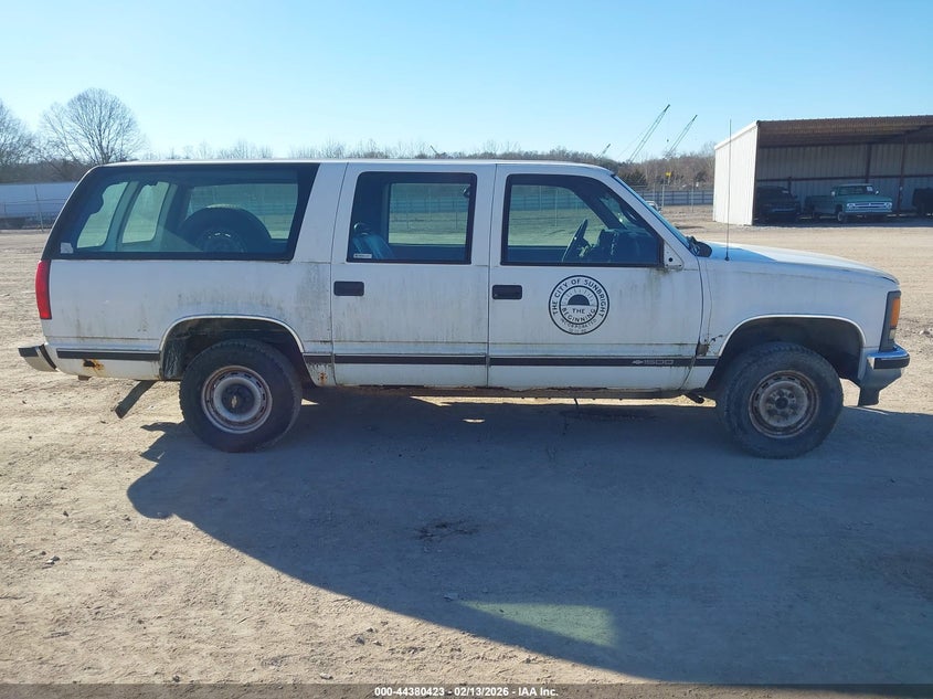 1997 Chevrolet Suburban 1500 VIN: 3GNFK16R1VG130749 Lot: 44380423