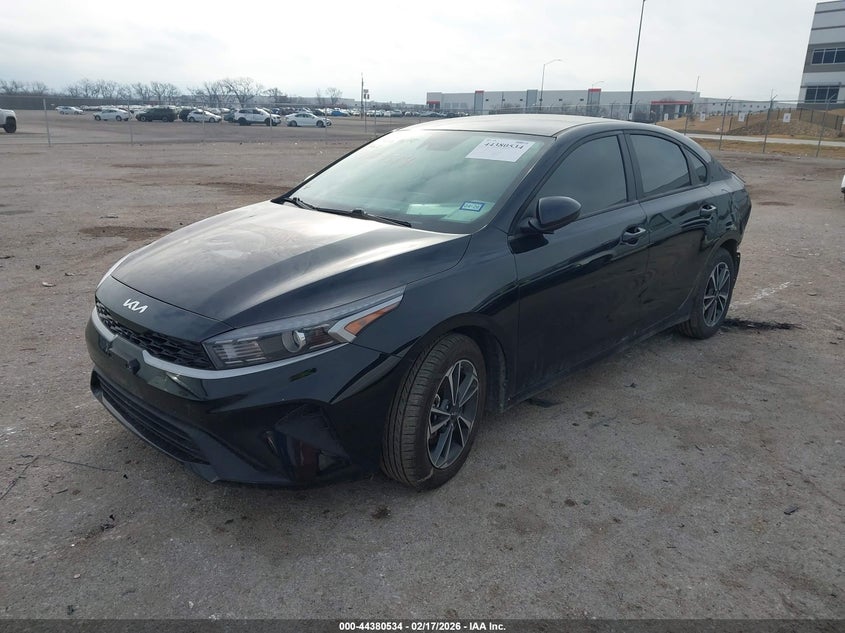 2024 Kia Forte Lxs