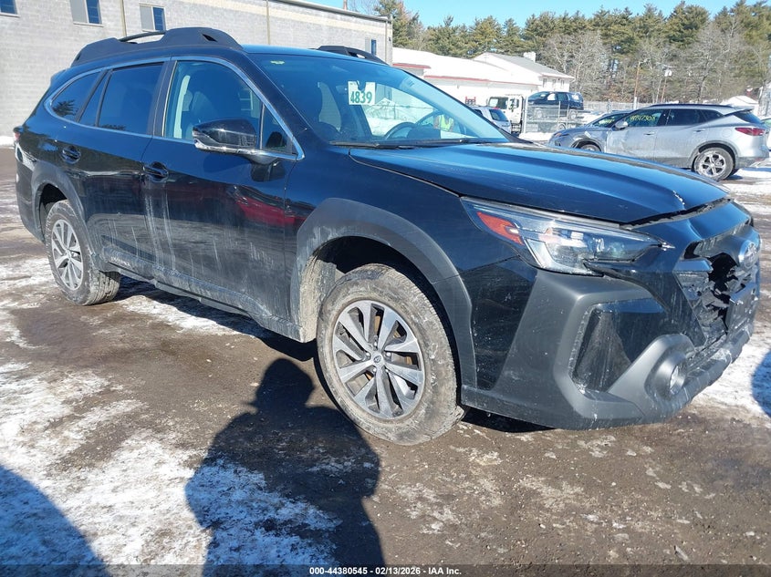 2025 Subaru Outback Premium