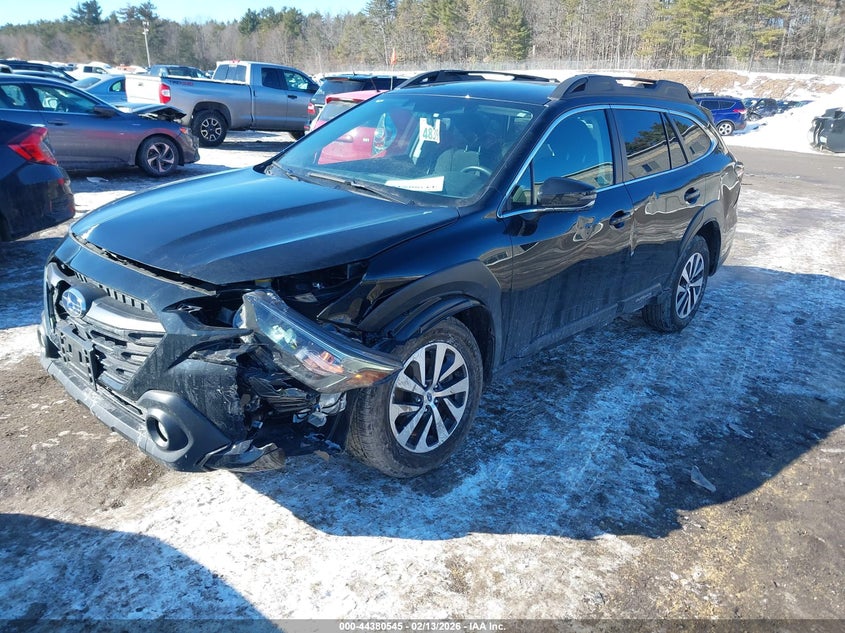 2025 Subaru Outback Premium