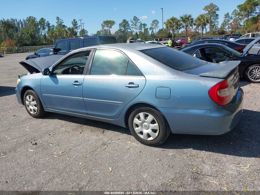 2004 Toyota Camry Le