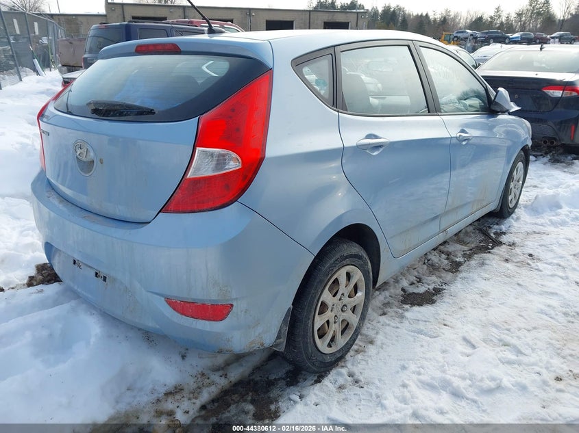 2013 Hyundai Accent Gs