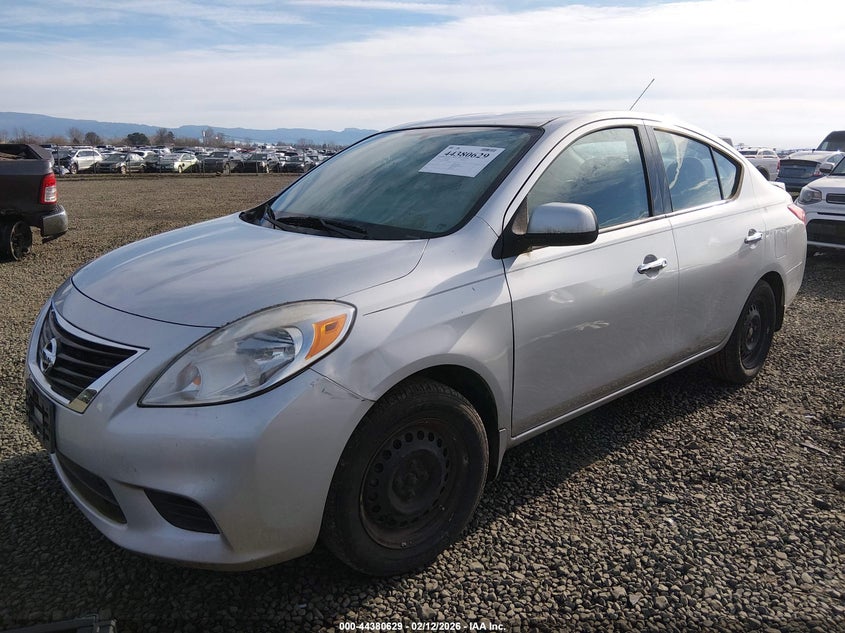 2014 Nissan Versa 1.6 Sv
