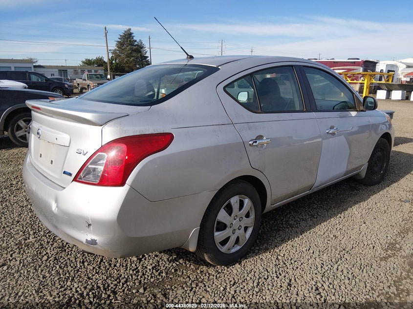 2014 Nissan Versa 1.6 Sv