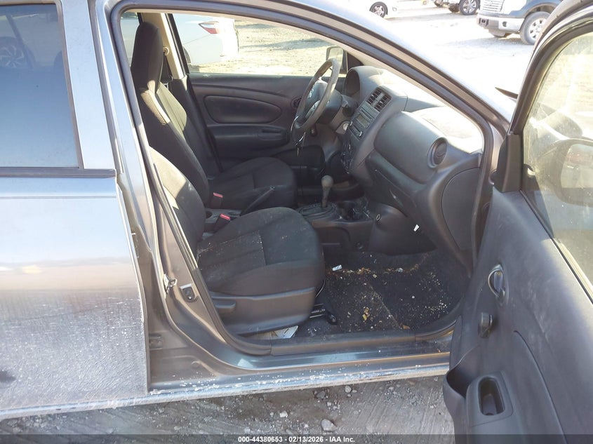 2017 Nissan Versa 1.6 S+