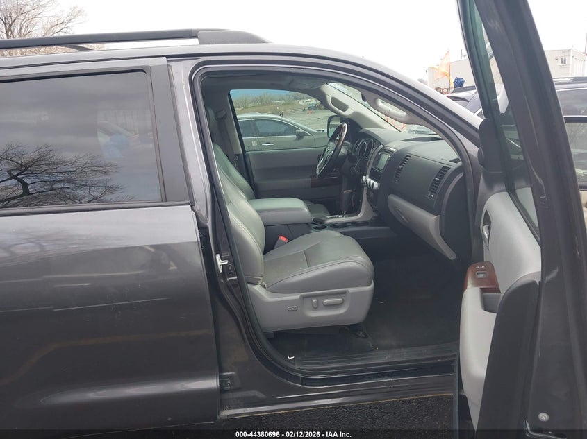 2014 Toyota Sequoia Platinum 5.7L V8