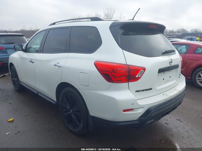 2018 Nissan Pathfinder Sl