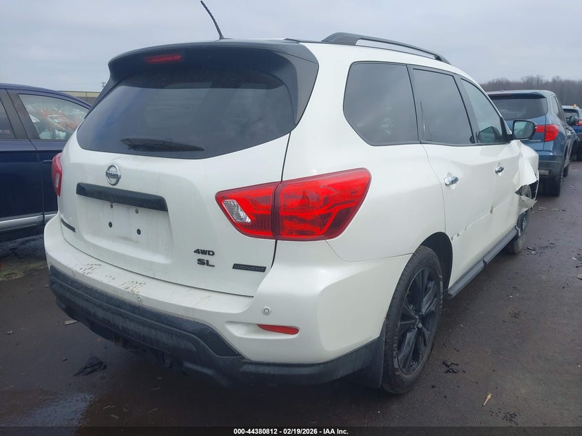 2018 Nissan Pathfinder Sl