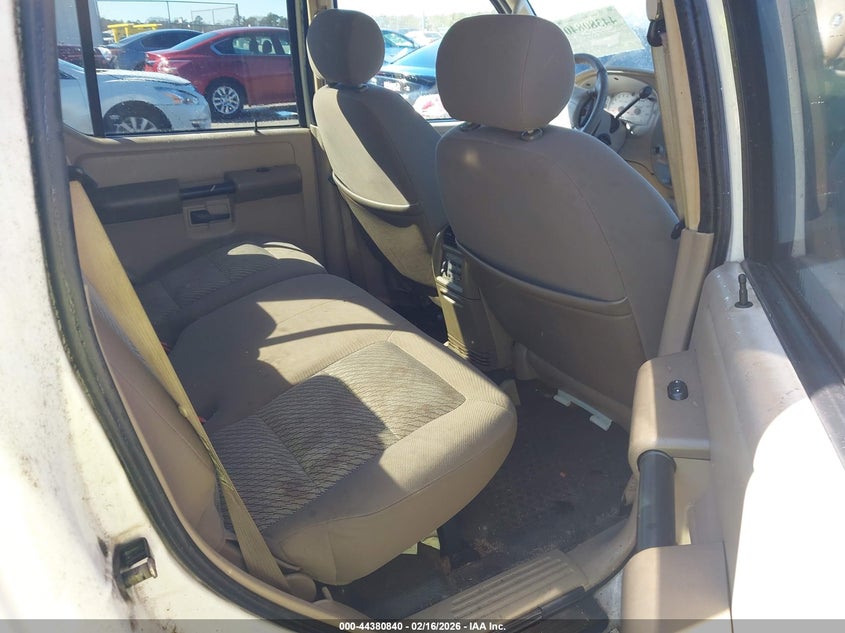 2003 Ford Explorer Sport Trac Xls/Xlt VIN: 1FMZU67E63UC57589 Lot: 44380840